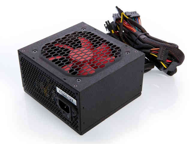 Alimentatore Itek Desert 550W: Affidabile ATX | Omnicenter